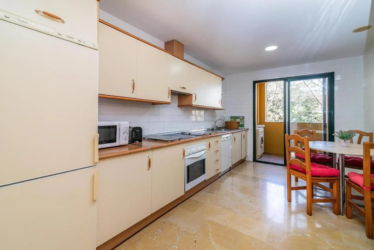 Spacious Apartment In Marbella